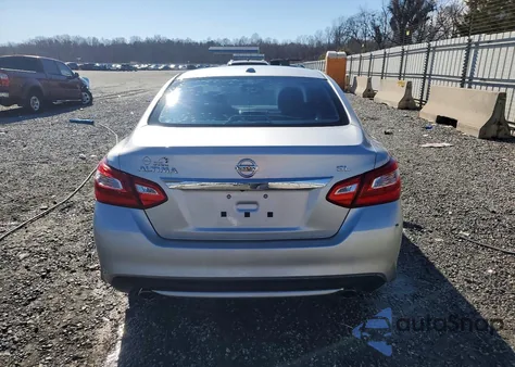2016 Nissan Altima 2.5 z USA, uszkodzony, nr VIN 1N4AL3AP2GC138209